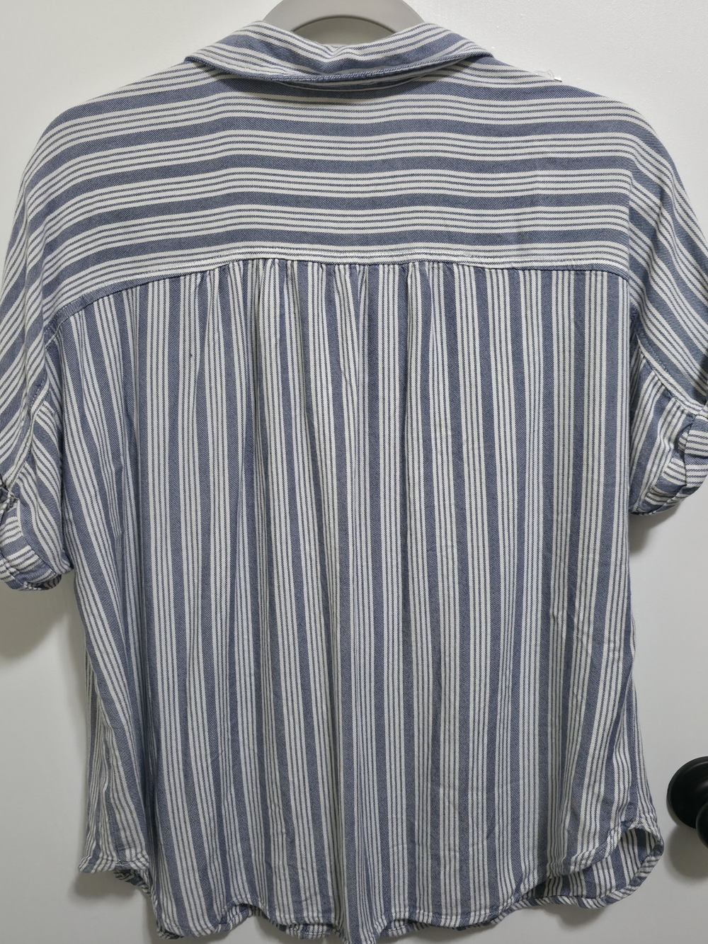 Universal Thread Blue and White Vertical Stripe Button-Down Shirt
